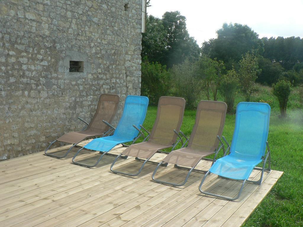 Gite De L'Aure Trevieres Zewnętrze zdjęcie