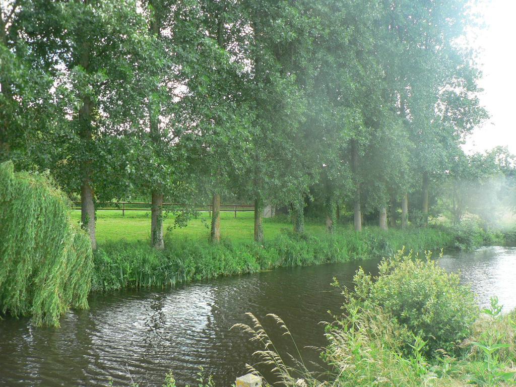 Gite De L'Aure Trevieres Zewnętrze zdjęcie